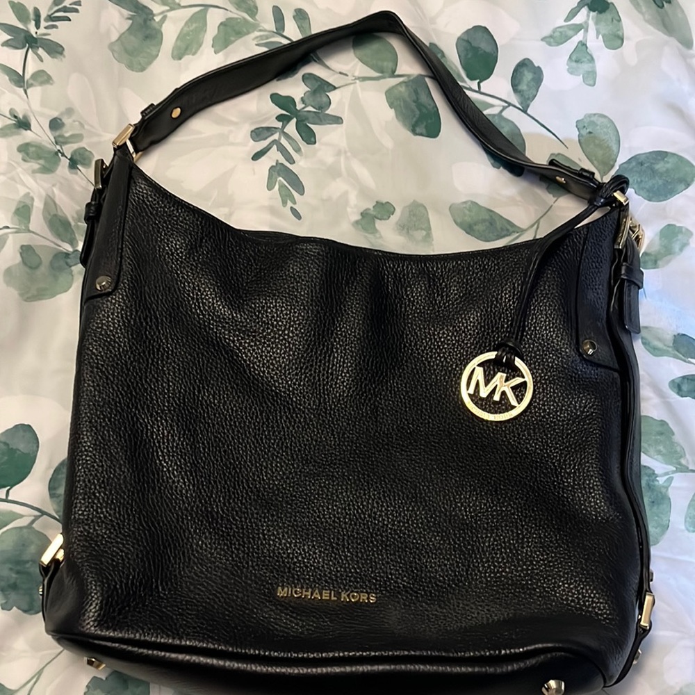 Black Michael Kor bag